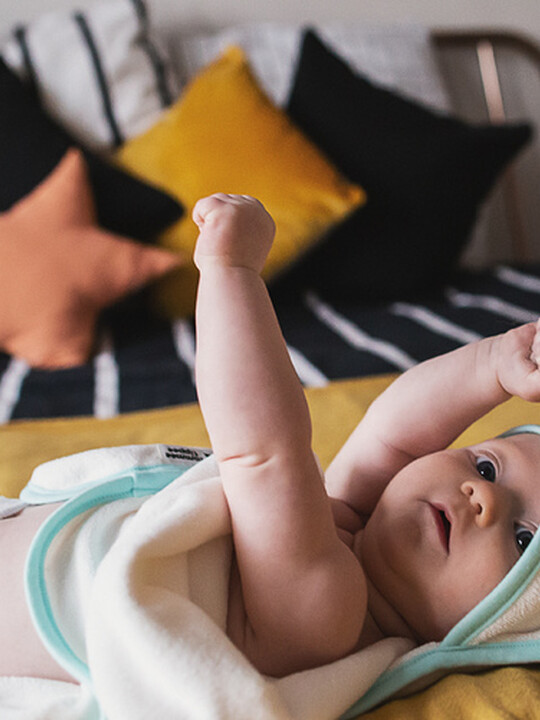 منشفة لف سبلاش تايم للأطفال حديثي الولادة حتى 6 أشهر من تومي تيبي - أزرق image number 4
